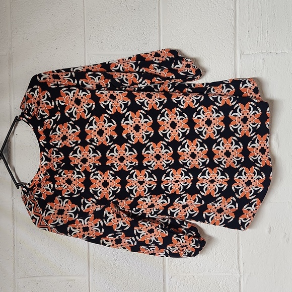 Crown & Ivy 3/4 Sleeve Blouse - Picture 2 of 3